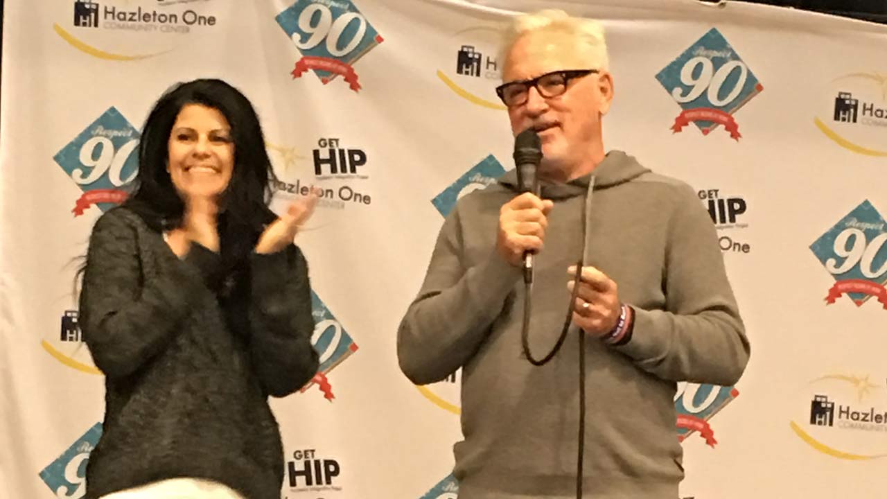 Maddon honored for service to hometown