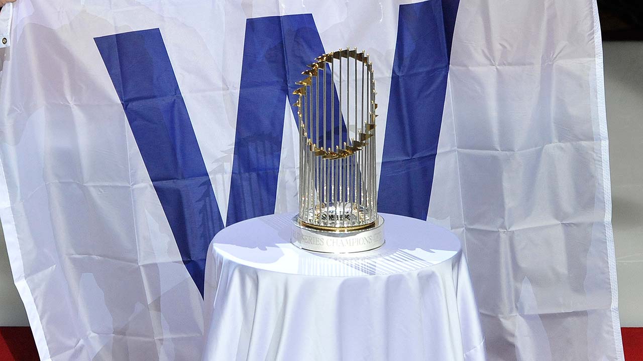 Cubs' World Series trophy going on tour