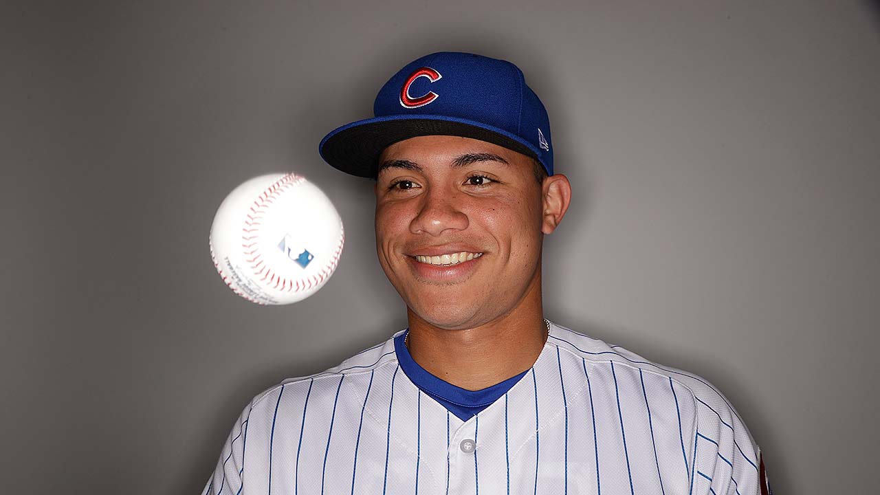 Contreras catches on quick, earns place as backstop