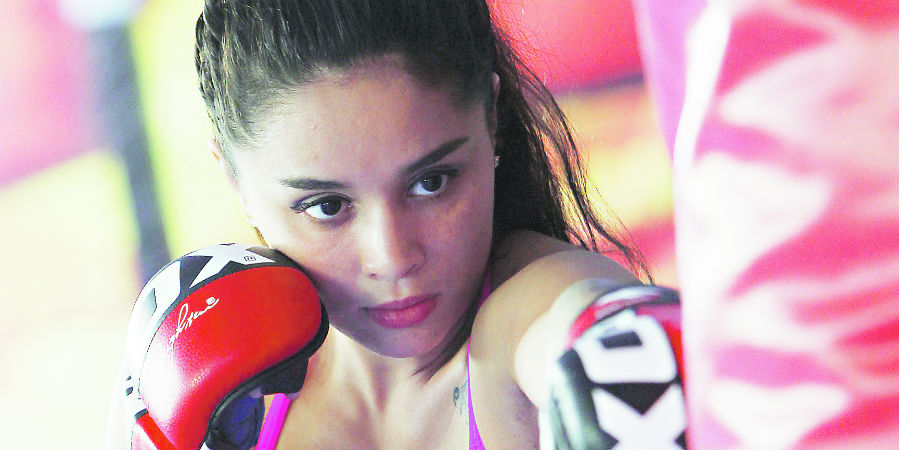 Chilena Gloria Bravo firma acuerdo con Combate Américas