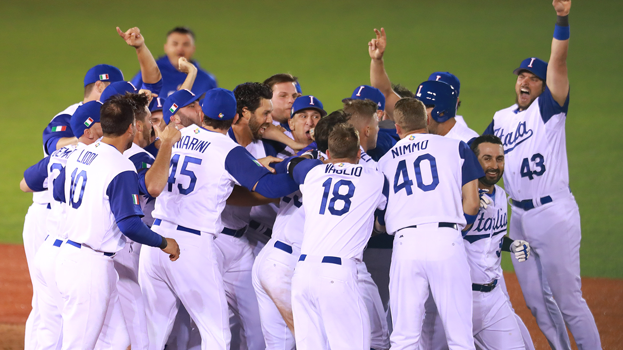 Cubs prospect Andreoli helps Italy walk off vs. Mexico