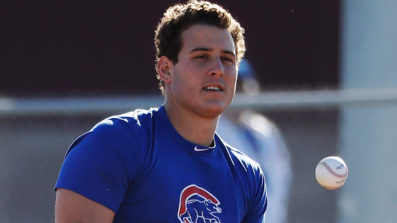 Tight back keeps Rizzo out of third straight game