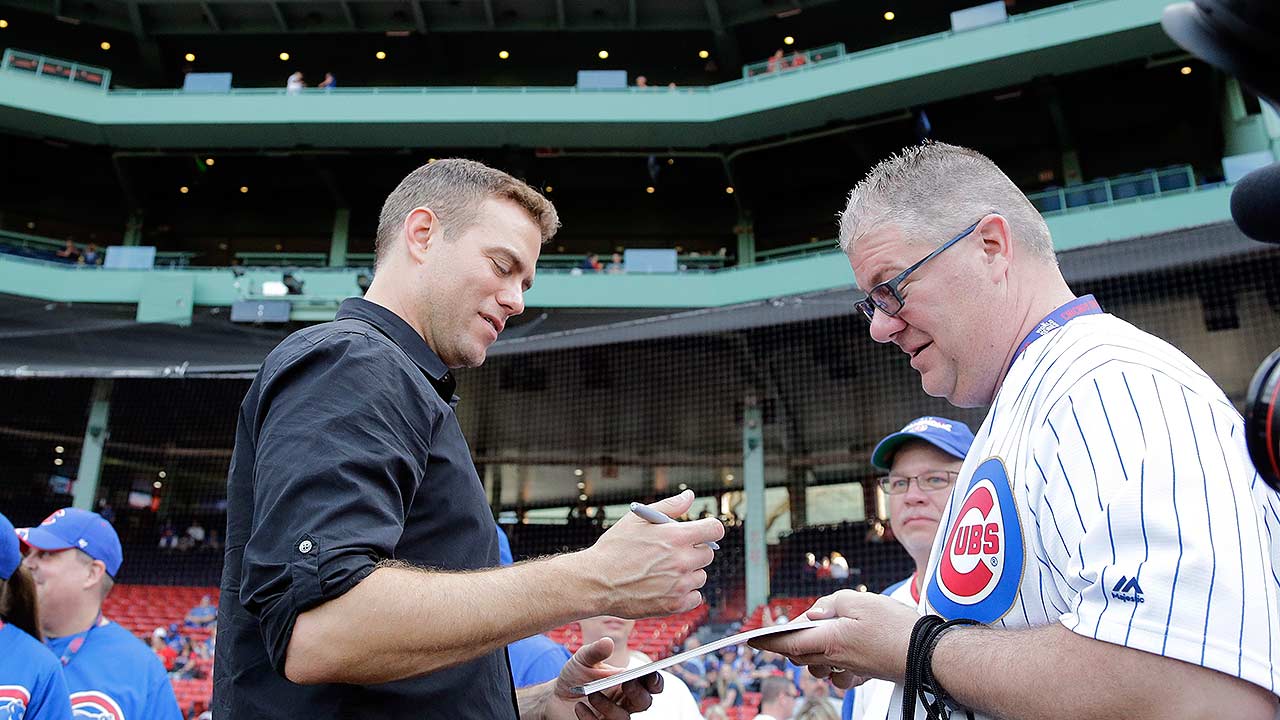 Epstein makes 1st Fenway trip as Cubs boss