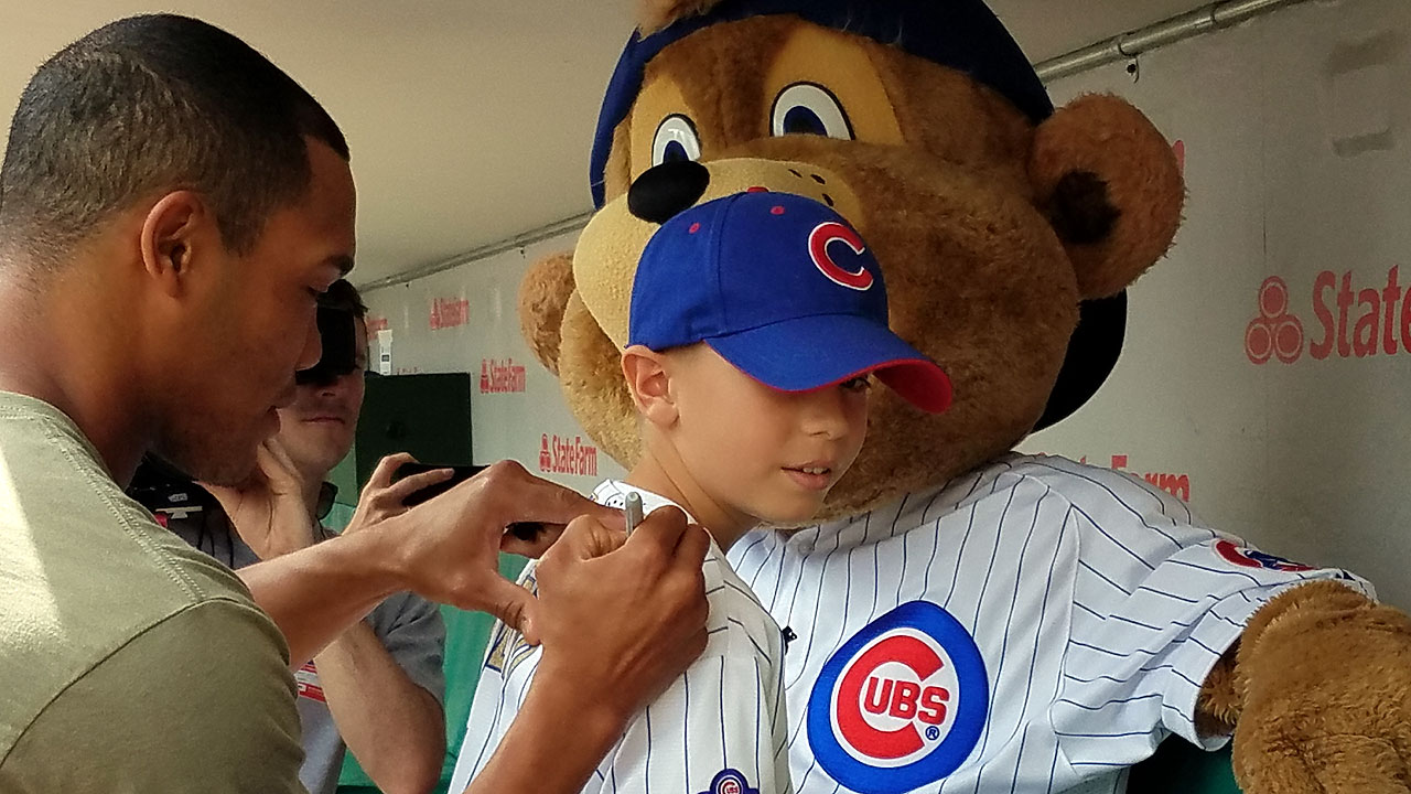 Kylers receive VIP treatment in Wrigley visit