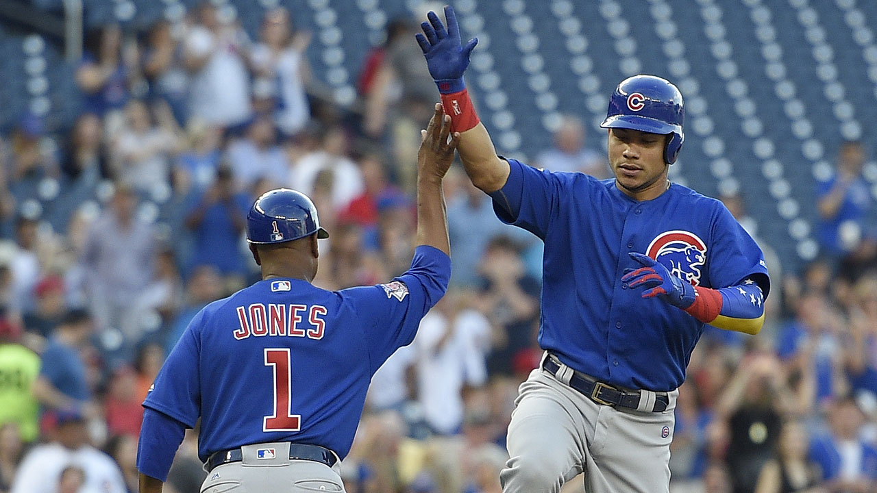 Lead story: Contreras starts game with homer