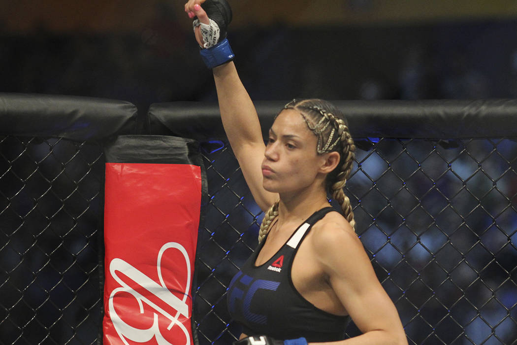 Pearl Gonzalez draws Poliana Botelho at UFC 216